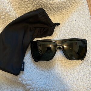 Men’s sunglasses